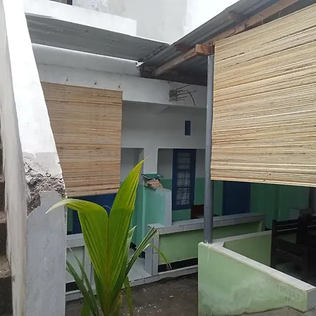 Bulan Homestay Plambi Room photo
